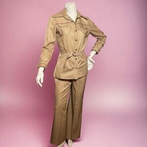 VINTAGE 70s 2 Piece Leisure Suit Mod Size 6 Retro Striped Flare Leg Belted